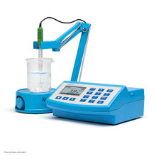 Water & Wastewater Multiparameter (with COD) Photometer and pH meter